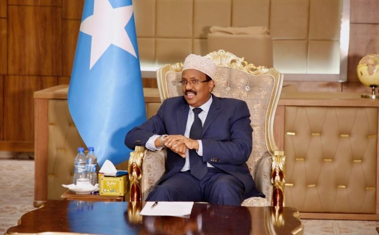  Madaxweyne Farmaajo oo uga warbixiyay Baarlamaanka JFS Wadahadalladii Dhuusamareeb